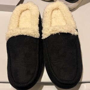 Cozy Black and Cream Men's Slip-On Loafers
